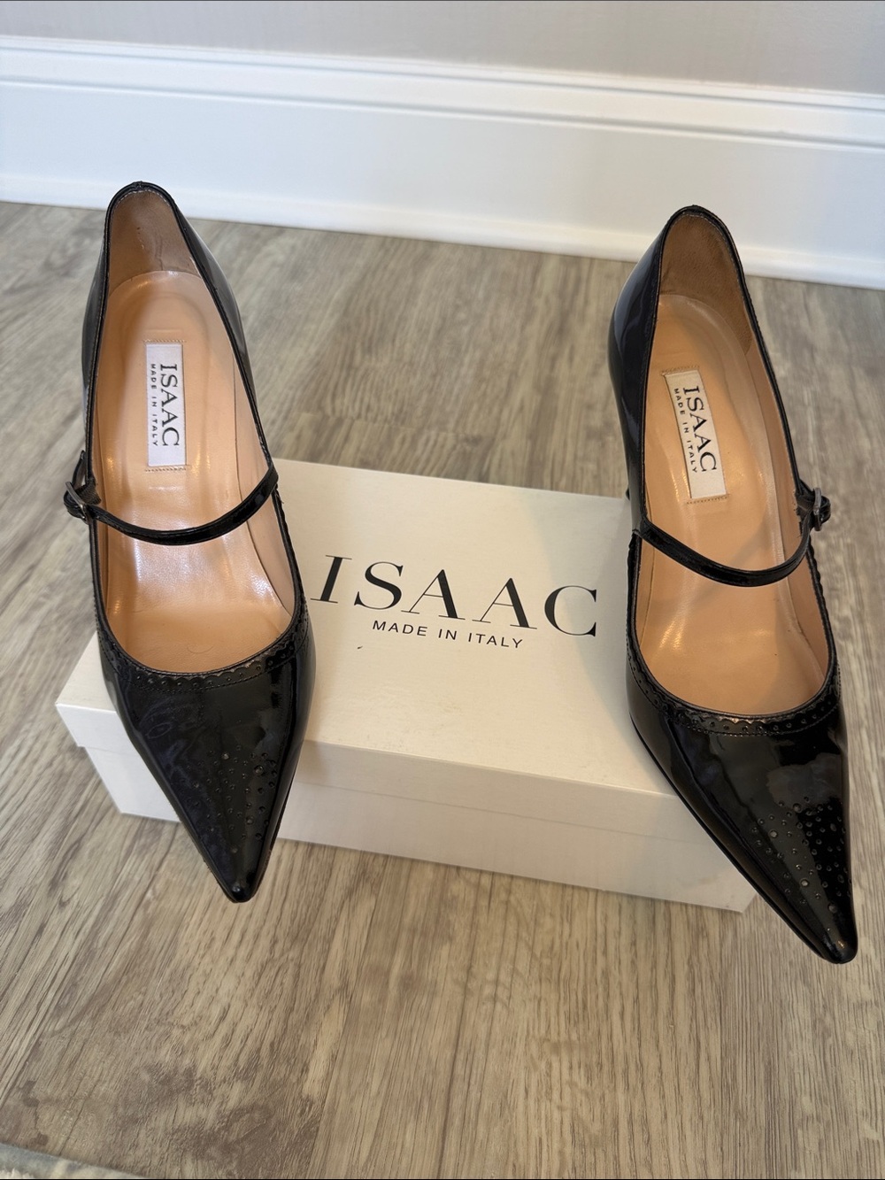Isaac Mizrahi Black Patent Mary Jane Pointed Pumps